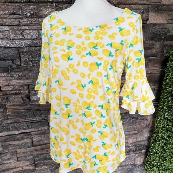 Pappagallo Tops - Pappagallo Yellow Green Ruffled Blouse